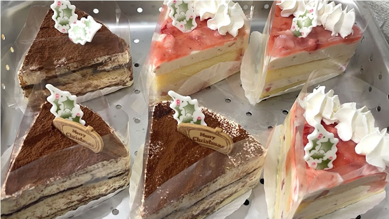 セミフレッドケーキ