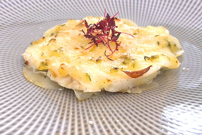 真鯛のトルティーノ　パルマ風